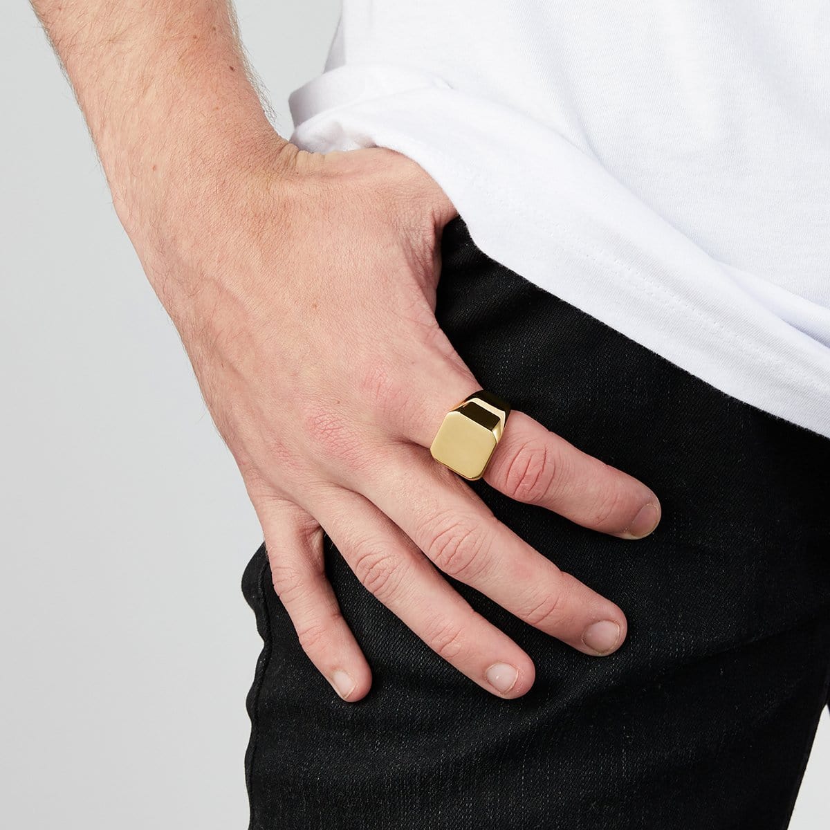 Liam Pointed Edge Gold Signet Ring